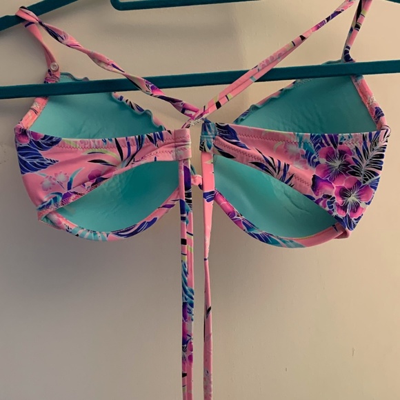 Cute floral bikini top - Picture 5 of 8